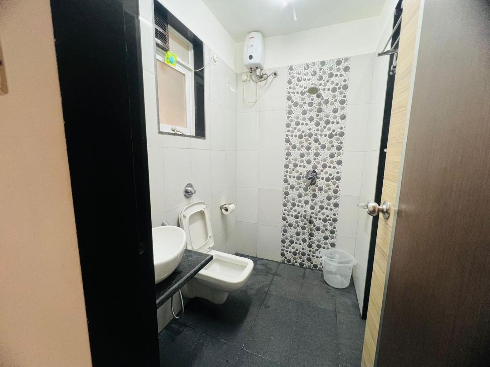 Luna Spaces- Near Mumbai International Airport Luaran gambar