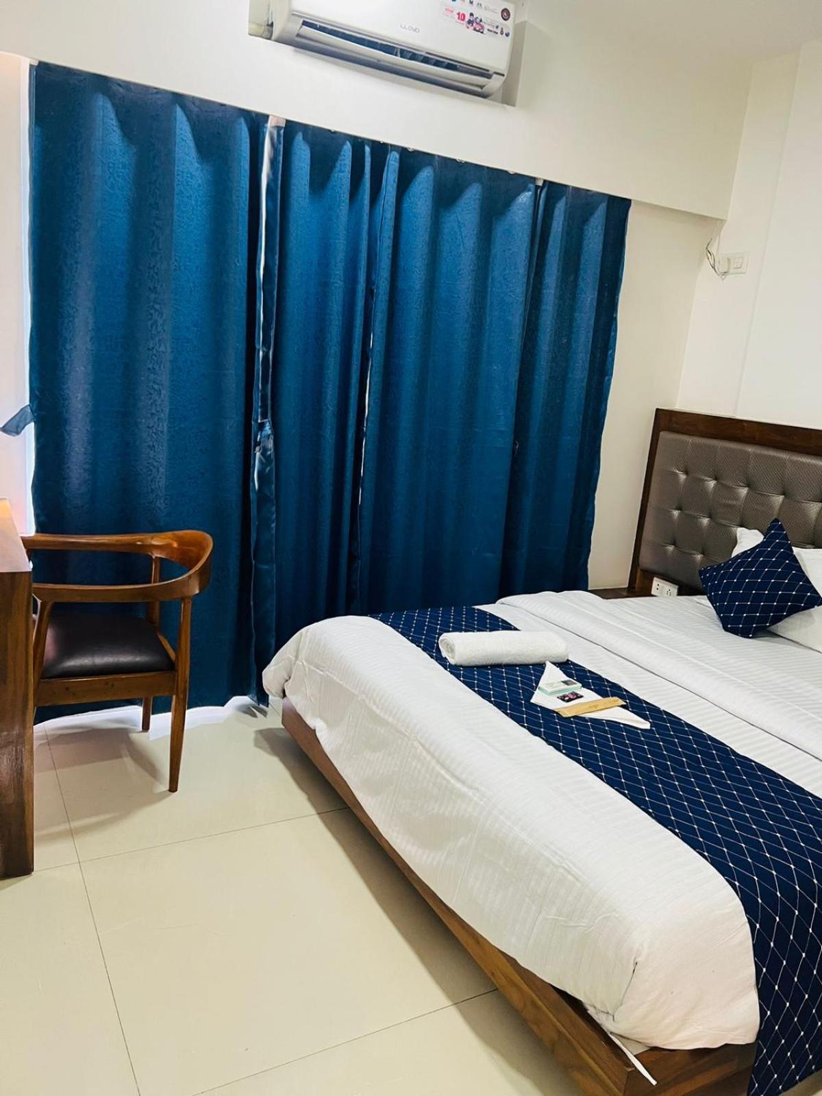 Luna Spaces- Near Mumbai International Airport Luaran gambar